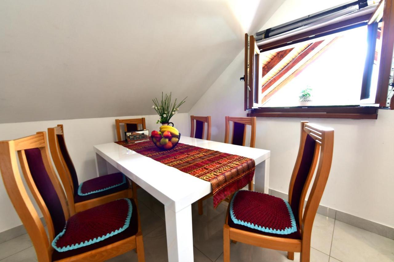 Apartman Jelena Раковица Екстериор снимка