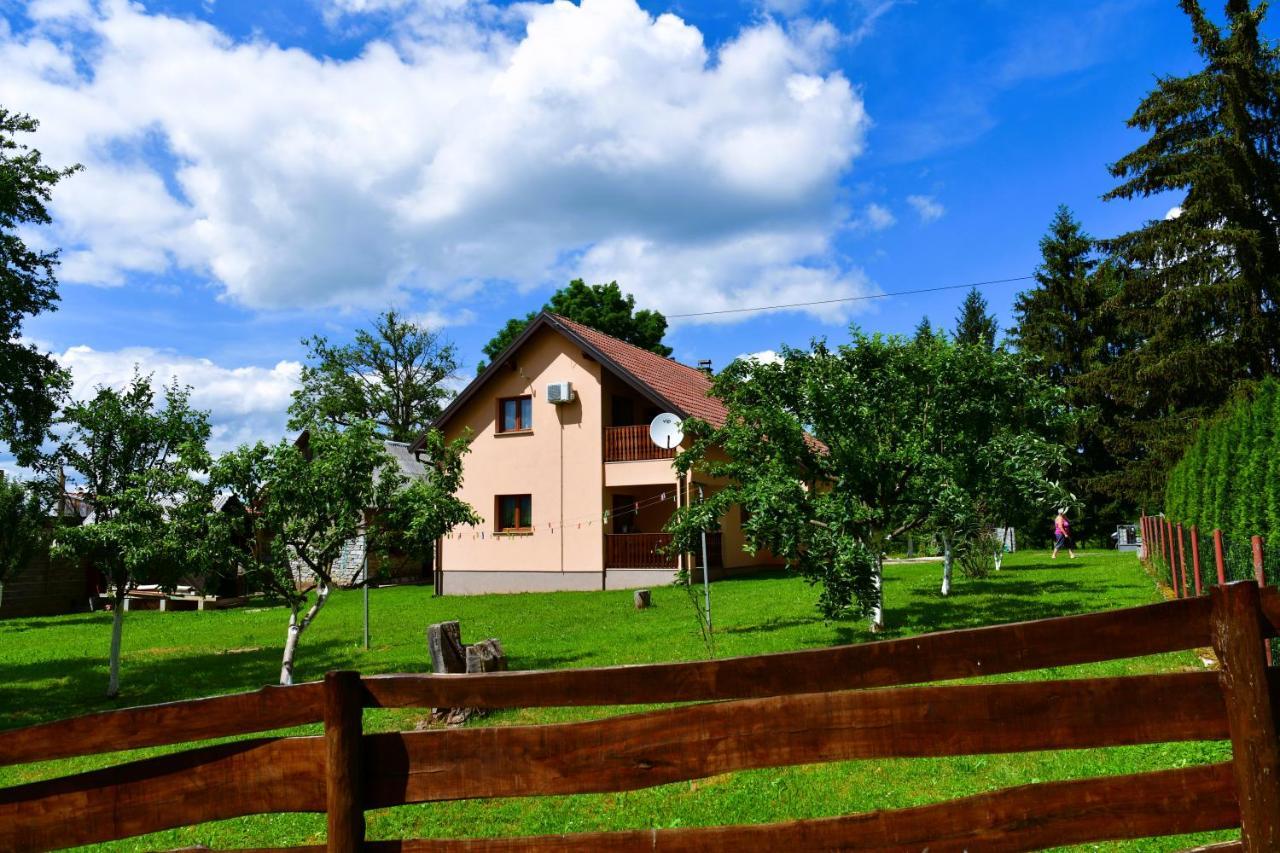 Apartman Jelena Раковица Екстериор снимка