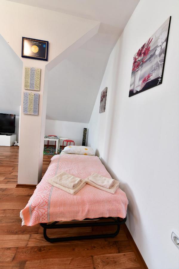 Apartman Jelena Раковица Екстериор снимка
