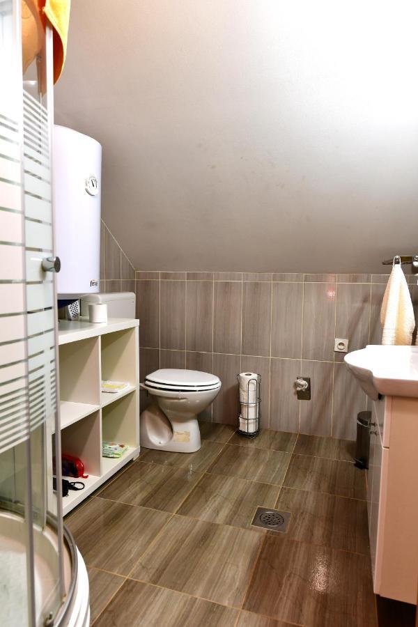 Apartman Jelena Раковица Екстериор снимка