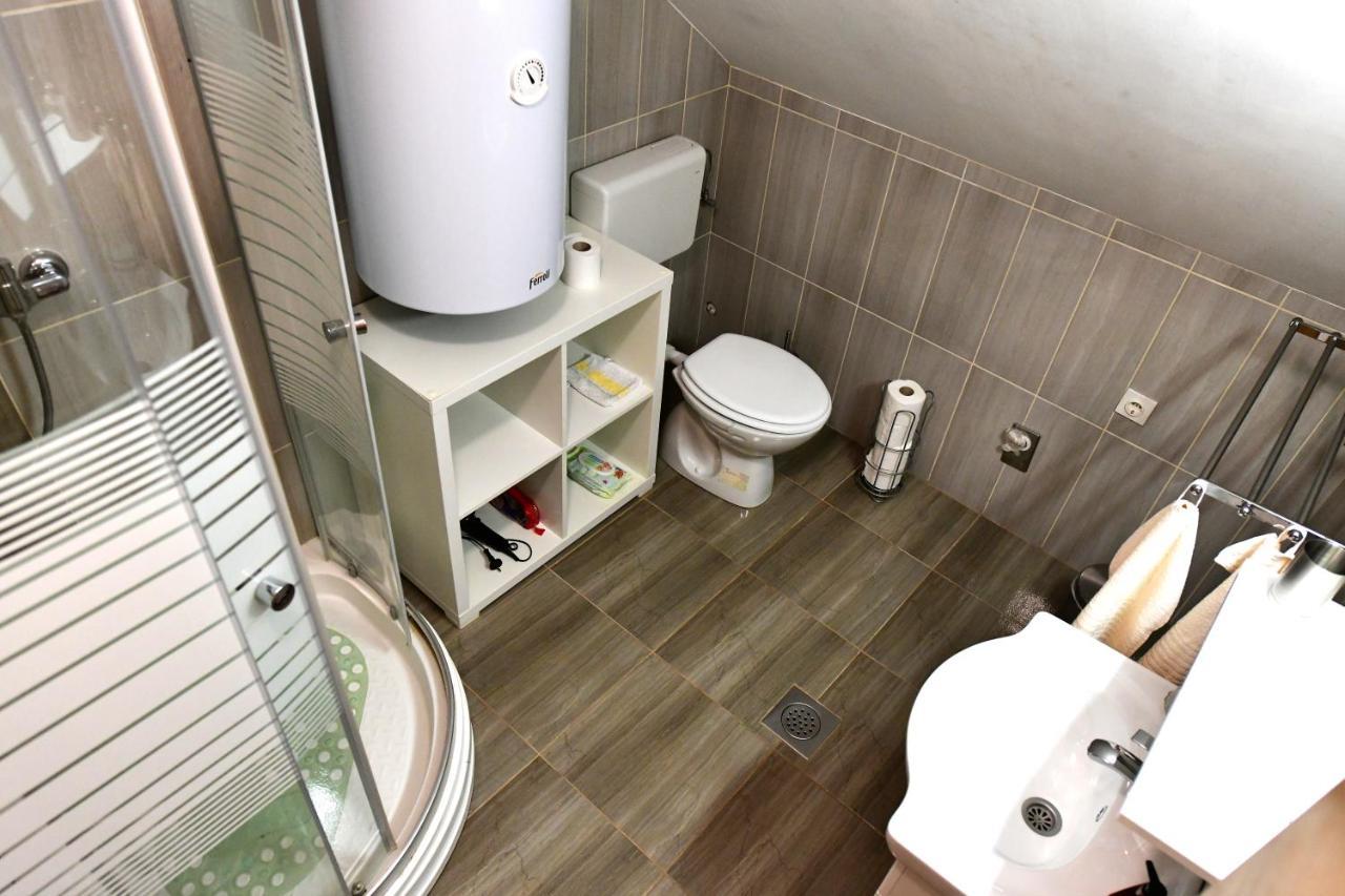 Apartman Jelena Раковица Екстериор снимка