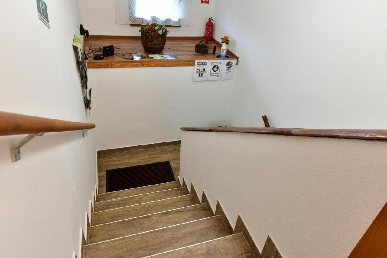 Apartman Jelena Раковица Екстериор снимка